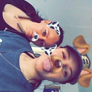 Meet your Posher, Claudia